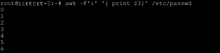 Terminal de Linux mostrando el comando awk